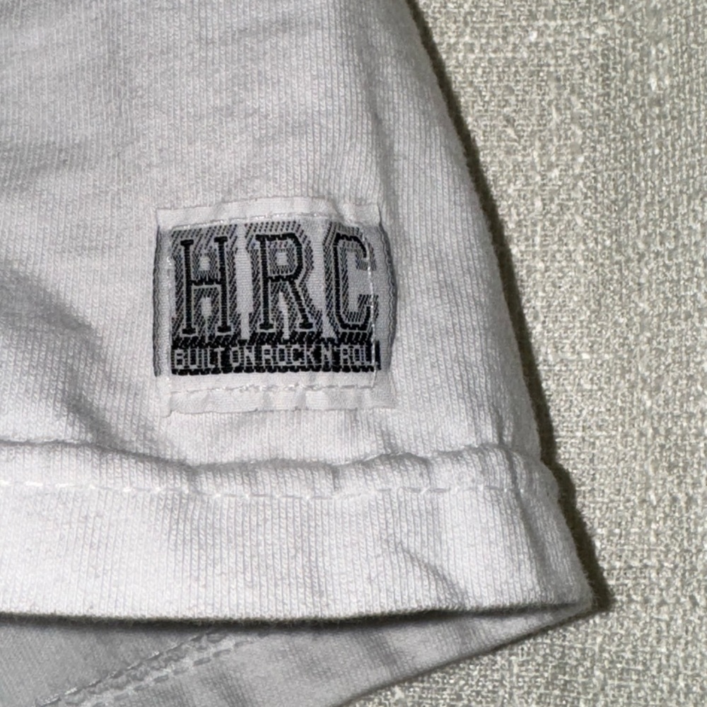 Hard Rock Cafe Vintage Tee Shirt - Picture 6 of 7